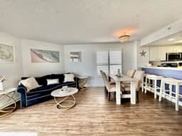 1 bedroom King bed North MB 441 - Image 3