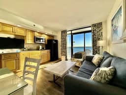 Tropical Resort 1BR 1407 - Image 4