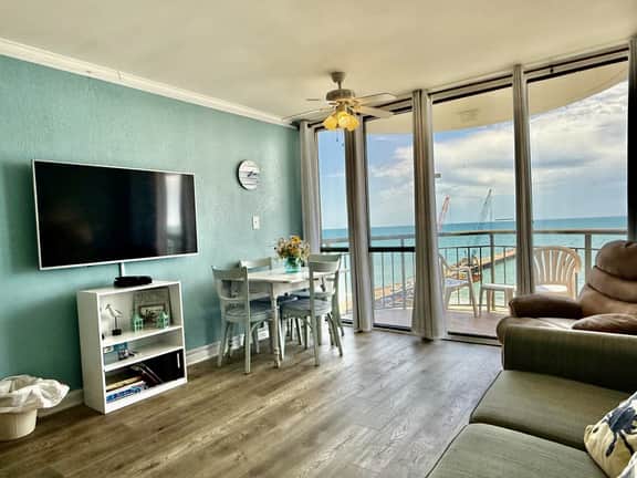 1103 Newly Renovated Condo in Myrtle Beach! Hvac uv Sanitizer Oceanfront, Close to everything! 1103 - Image 5