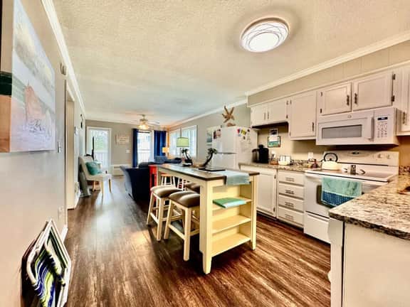 2br 2ba 1st floor pool 124 - Image 5