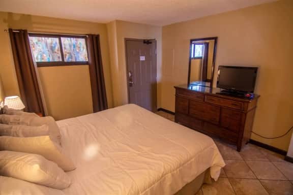 403 Oceanfront in Myrtle Beach HVAC UV SANITIZER Incredible views! Walking distance to everything! 403 - Image 3
