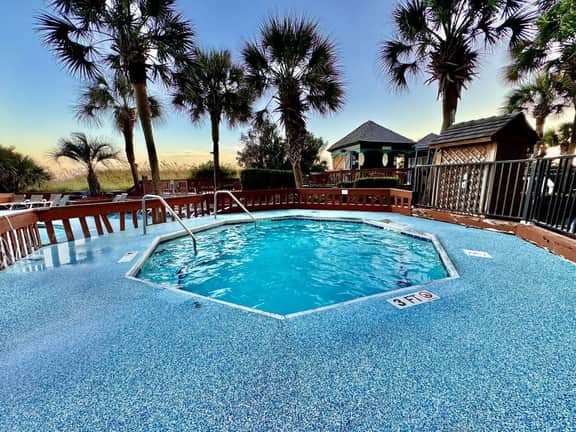 Beach Cove 523 - Image 2