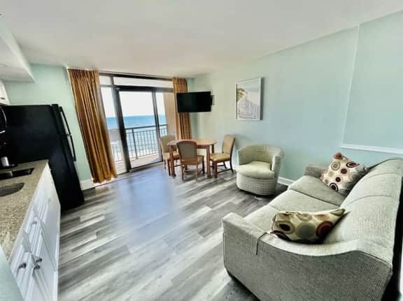 Beautiful views! Beachfront Condo in North Myrtle Beach 1123 - Image 3