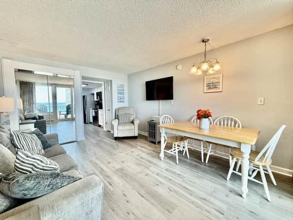 Relax and unwind in our spacious oceanfront condo sleeps 4 indoor/outdoor pools hot tubs 508 - Image 3