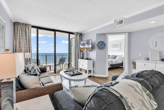 Shore drive Drive 2 bedroom sleeps 4-6 oceanfront - Image 2
