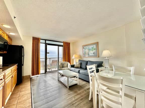 Tropical Resort 1BR 307 - Image 5