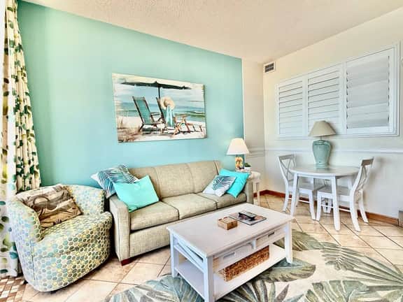 Tropical Resort Oceanfront One bedroom sleeps 4-6 1623 - Image 5