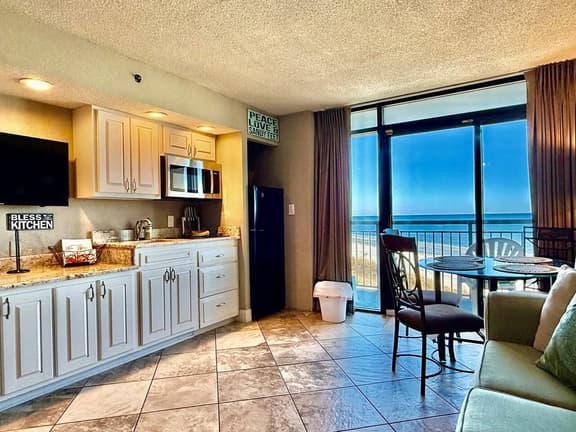 Beach Cove 523 - Image 1