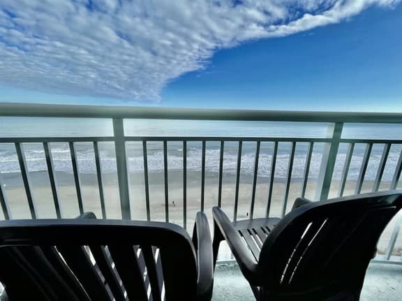 Right next to family Kingdom! Oceanfront 1br full kitchen washer/dryer 1107 - Image 1