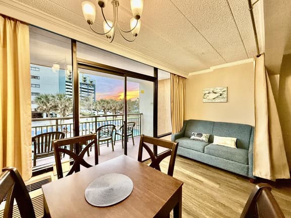 Studio sleeps 4-6 205 - Image 1