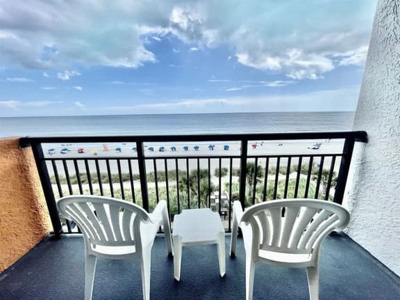 Stunning oceanfront 1BR in the heart of Myrtle Beach indoor and outdoor pools hot tubs lazy river 542 - Image 1